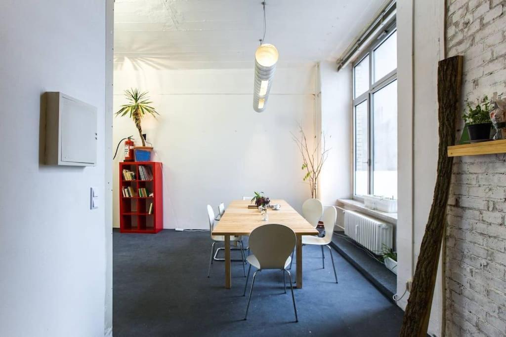Апартаменты 200Qm Loft For Friends And Family - On The Spree! Берлин Экстерьер фото