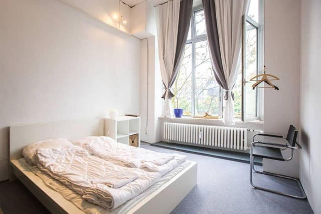 Апартаменты 200Qm Loft For Friends And Family - On The Spree! Берлин Экстерьер фото
